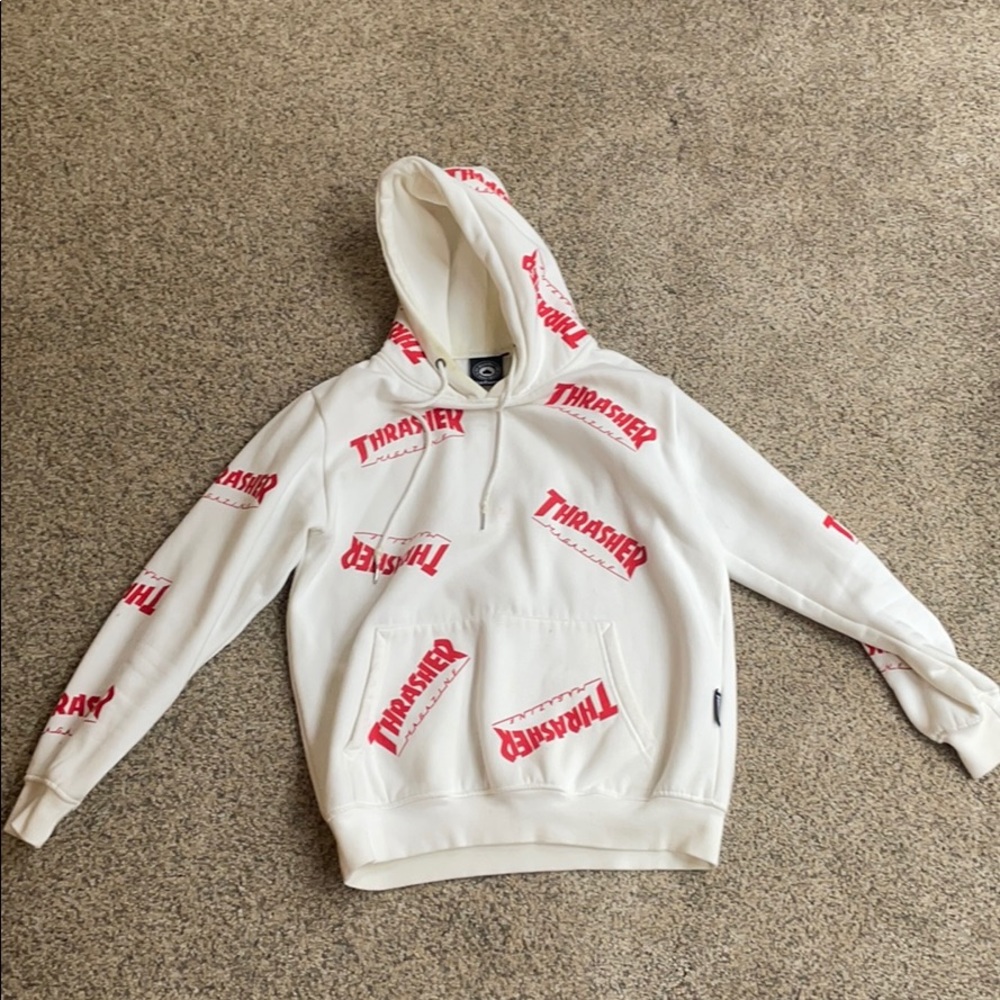 Large white Thrasher hoodie limited edition!!